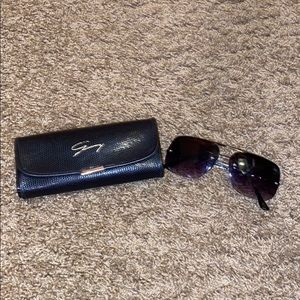 Italy Design brand sunglasses and case